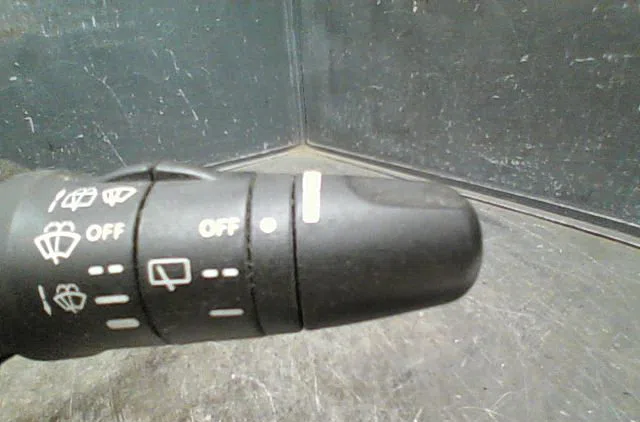 Commande clignotant NISSAN ALMERA 2004 occasion — photo 3