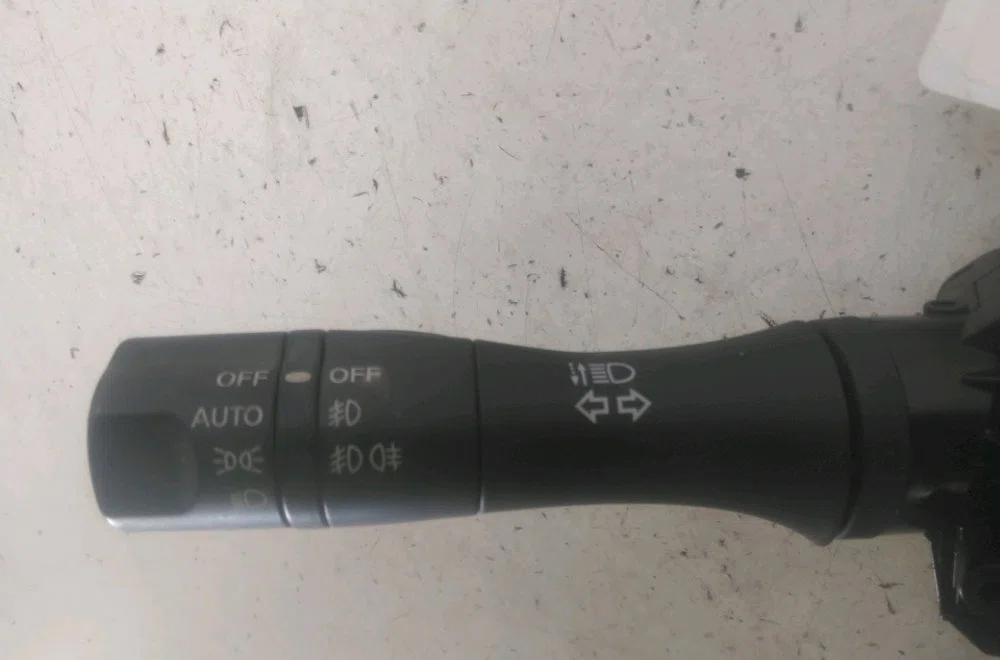 Commande clignotant Nissan JUKE (F15) 1.5 dci (2010) 5 portes occasion — photo 2