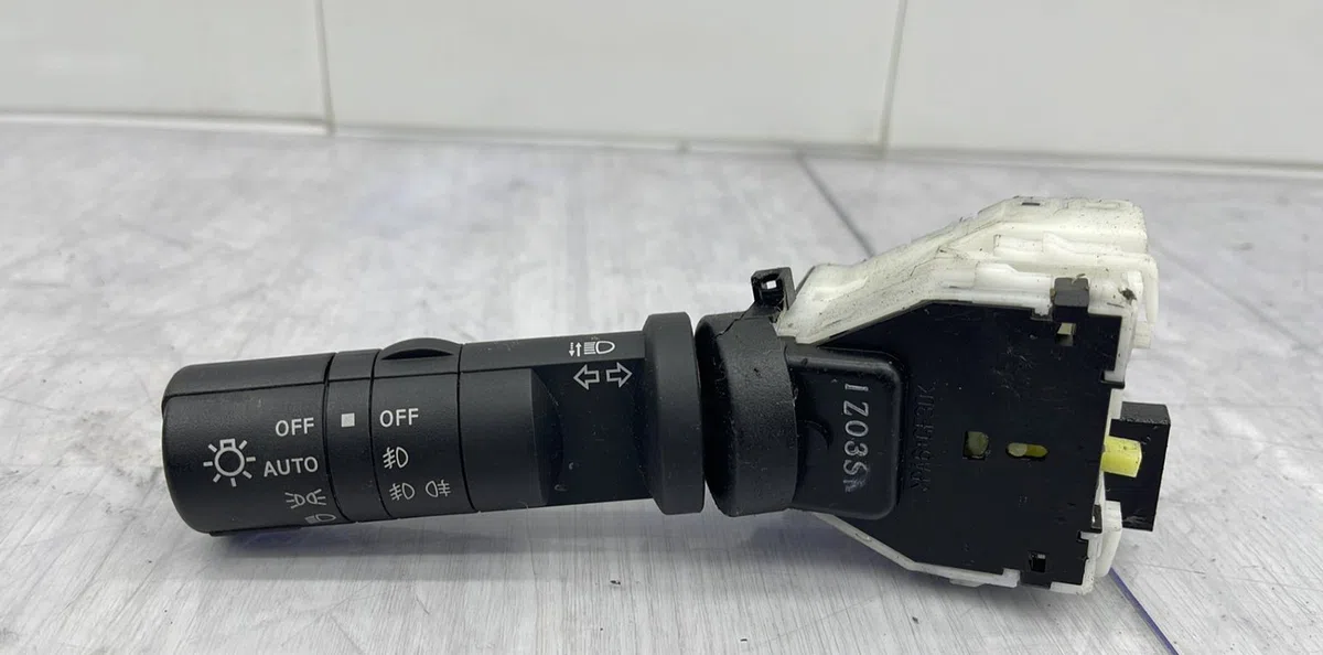 Commande clignotant NISSAN QASHQAI 1 PHASE 2 occasion — photo 2