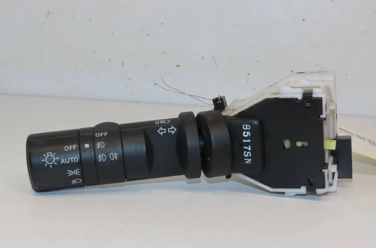 Commande clignotant Nissan QASHQAI - QASHQAI 2 I (J10, NJ10, JJ10E) 1.5 dci (2010-2013) 5 portes occasion
