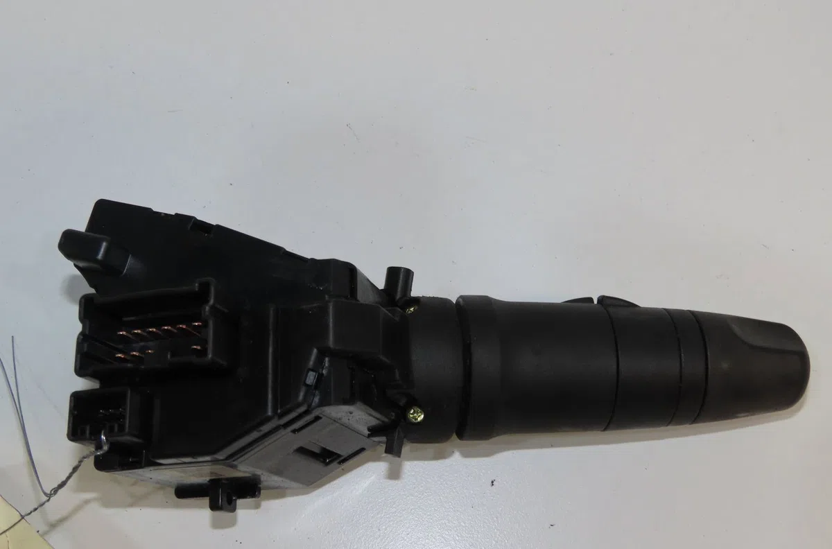 Commande clignotant Nissan TERRANO II (R20) 3.0 di 4wd (2002-2007) occasion — photo 2