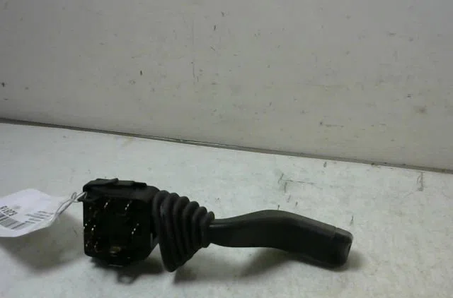 Commande clignotant Opel ASTRA G Break (T98) 2.0 dti 16v (f35) (1999-2004) 5 portes occasion — photo 2