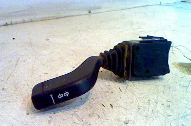Commande clignotant OPEL ASTRA I 1993 occasion — photo 2