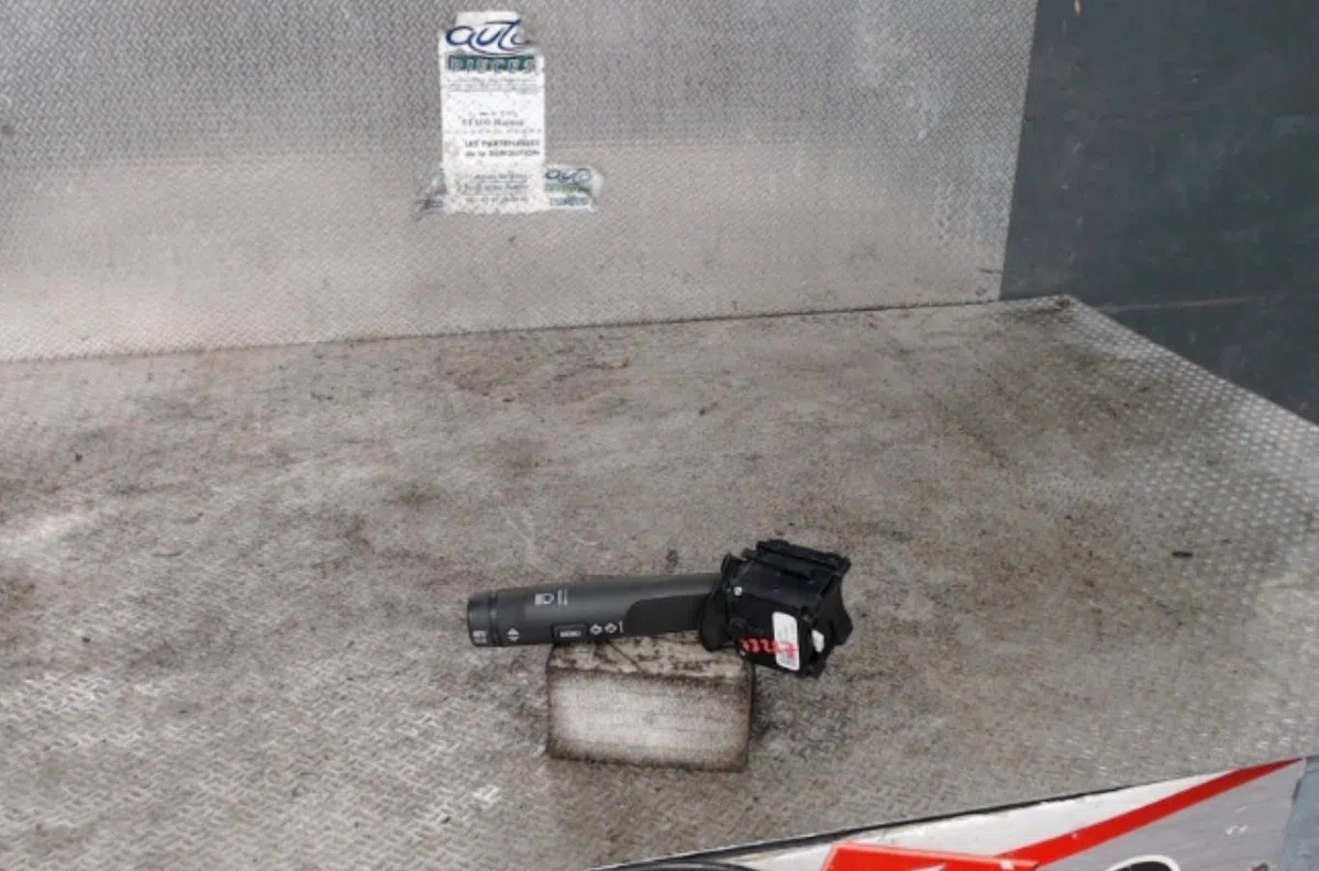 Commande clignotant OPEL ASTRA J  ASTRA J PHASE 1 occasion