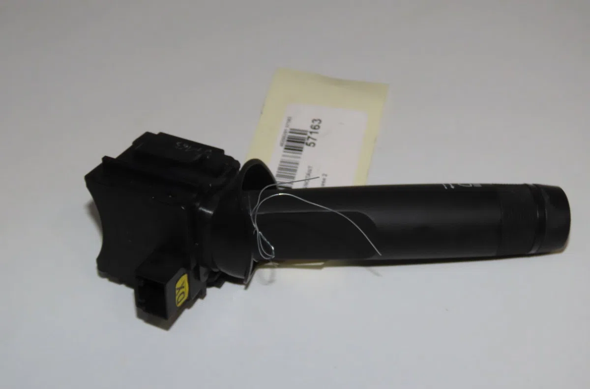 Commande clignotant Opel ASTRA J GTC 2.0 cdti (08) (2011-2015) occasion — photo 2
