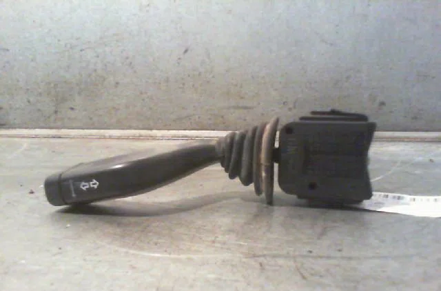 Commande clignotant OPEL OMEGA 1995 occasion — photo 3