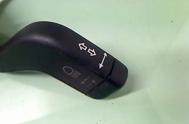 Commande clignotant OPEL TIGRA I 1995 occasion — photo 2