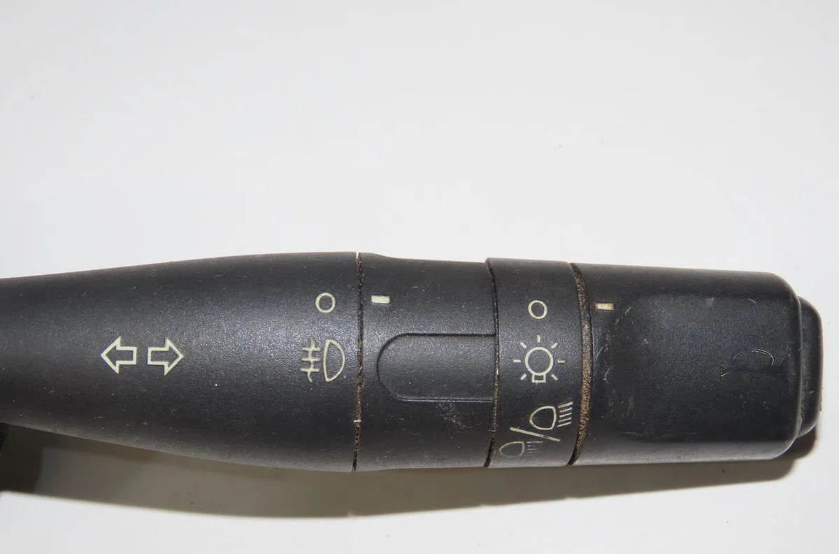 Commande clignotant Peugeot 306 3-5 portes (7A, 7C, N3, N5) 1.9 d (1994-2001) occasion — photo 2