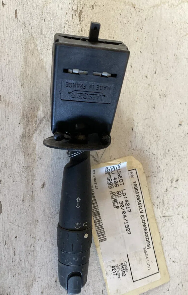 Commande clignotant Peugeot 406 (8B) 1.9 d (1996-2004) occasion — photo 2