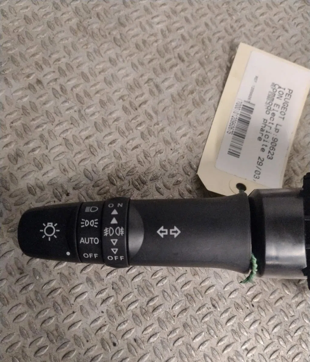 Commande clignotant PEUGEOT ION  ION occasion — photo 2