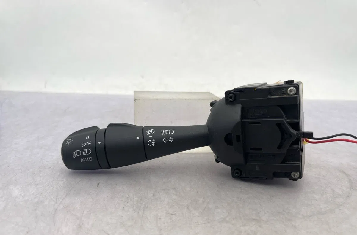 Commande clignotant RENAULT CAPTUR 1 PHASE 1 occasion — photo 3