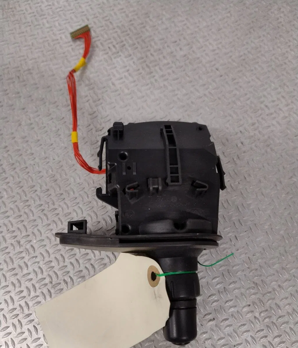 Commande clignotant RENAULT CLIO 3  CLIO 3 PHASE 2 BREAK occasion — photo 2