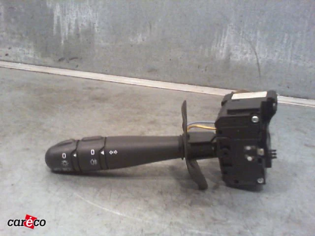 Commande clignotant RENAULT CLIO II 2007 occasion