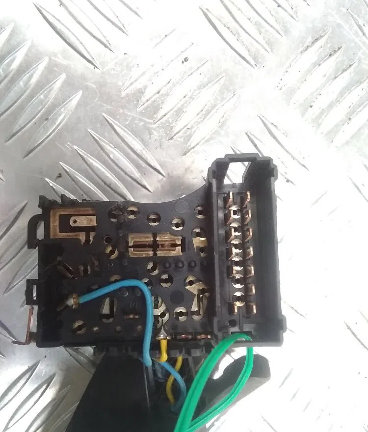 Commande clignotant Renault CLIO II (BB_, CB_) 1.2 lpg (1998-2009) occasion — photo 2