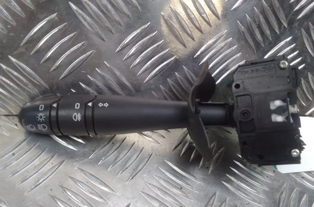 Commande clignotant Renault CLIO II (BB_, CB_) 1.2 lpg (1998-2009) occasion — photo 4