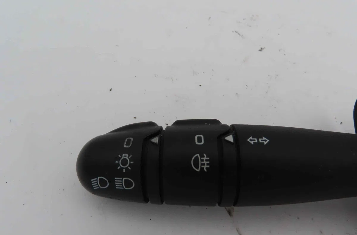 Commande clignotant RENAULT CLIO II occasion — photo 2