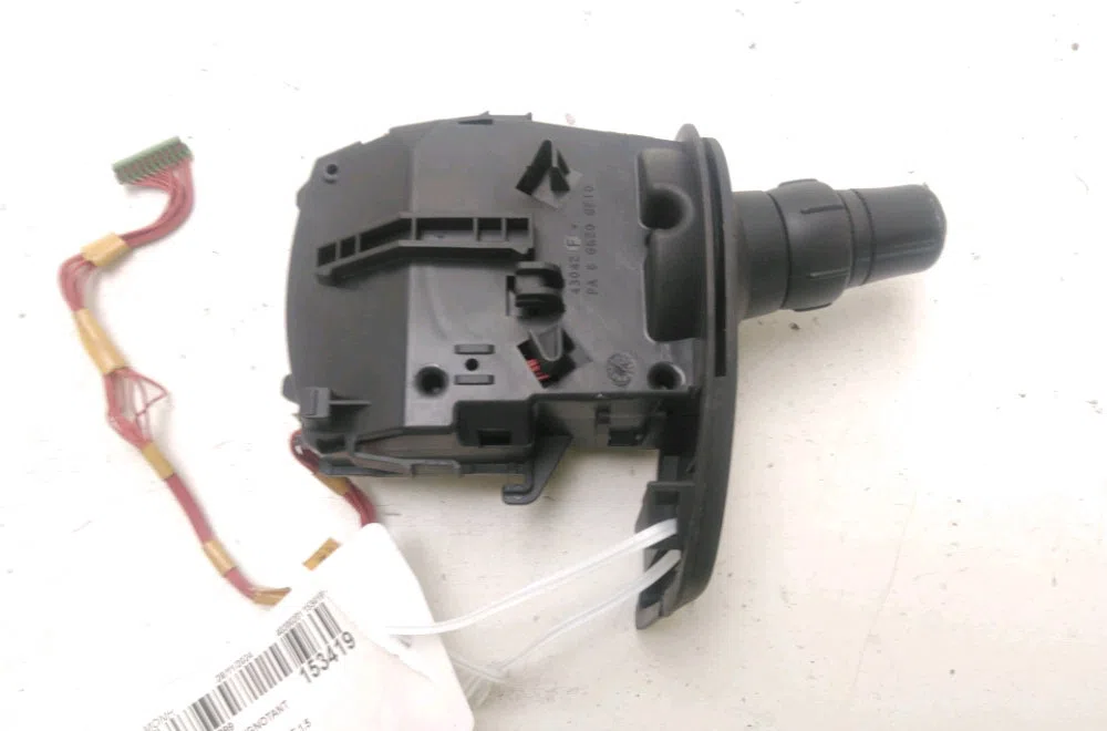 Commande clignotant Renault CLIO III Grandtour (KR0-1_) 1.5 dci (kr0g) (2007-2012) occasion — photo 2
