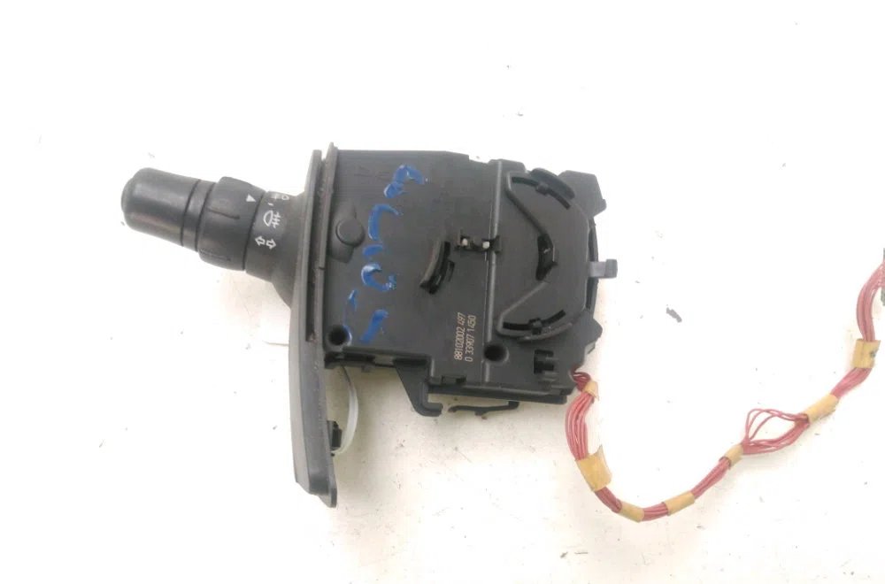 Commande clignotant Renault CLIO III Grandtour (KR0-1_) 1.5 dci (kr0g) (2007-2012) occasion — photo 3