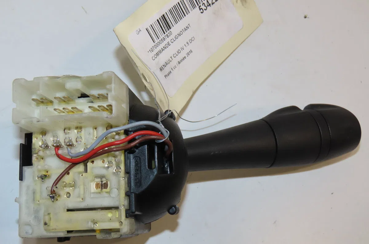 Commande clignotant Renault CLIO IV (BH_) 1.5 dci 90 (2012) 5 portes occasion — photo 2