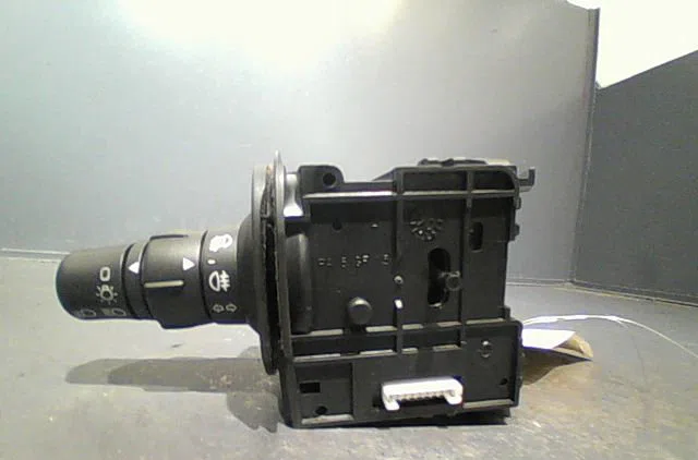 Commande clignotant Renault GRAND SCÉNIC II (JM0-1_) 1.5 dci (jm02, jm13) (2004-2008) occasion — photo 2