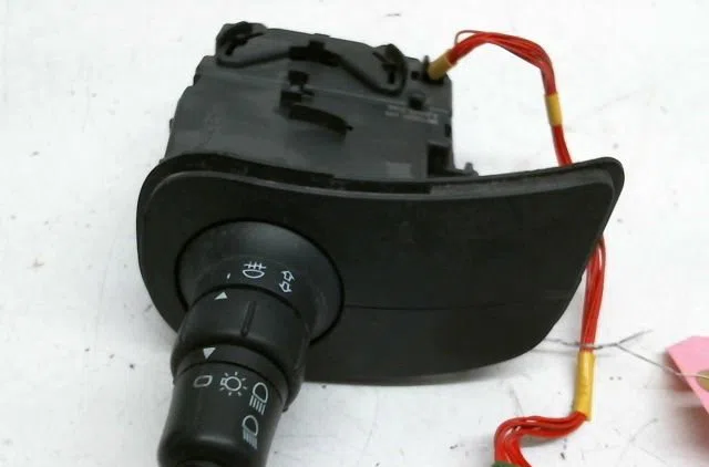 Commande clignotant Renault KANGOO Express (FW0-1_) 1.5 dci 75 (fw07, fw10, fw04) (2010) 4 portes occasion — photo 2