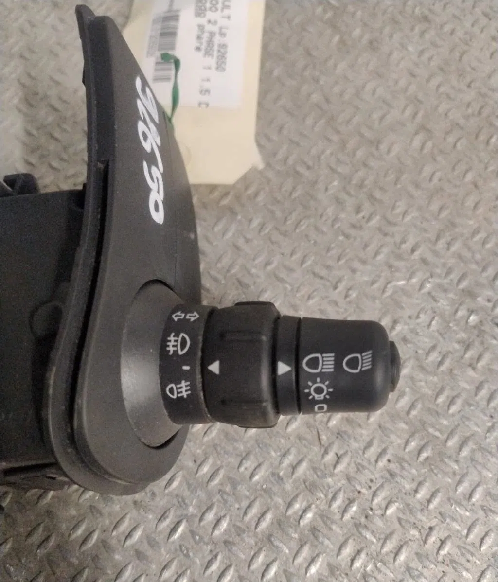 Commande clignotant Renault KANGOO - GRAND KANGOO II (KW0-1_) 1.5 dci 90 (kw05, kw08, kw0g, kw11) (2008) occasion — photo 2