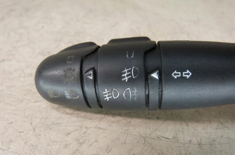 Commande clignotant RENAULT LAGUNA 1 PHASE 2 BREAK occasion