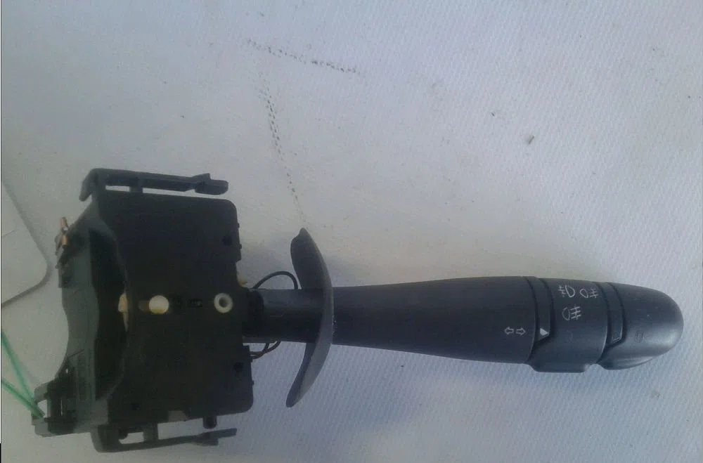 Commande clignotant Renault LAGUNA II (BG0-1_) 1.9 dci (2001-2007) occasion — photo 2