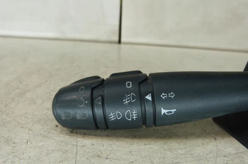 Commande clignotant RENAULT MEGANE 1 PHASE 1 occasion — photo 2
