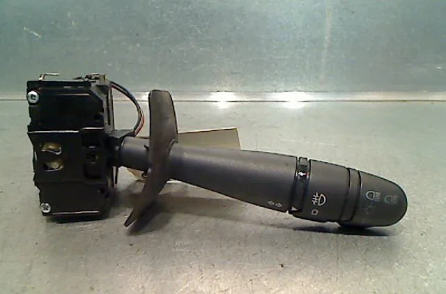 Commande clignotant RENAULT MEGANE 1997 occasion — photo 2