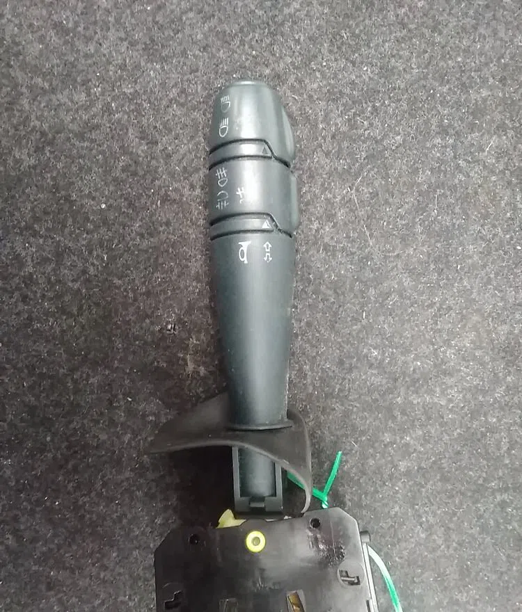 Commande clignotant RENAULT MEGANE I 1998 occasion — photo 2