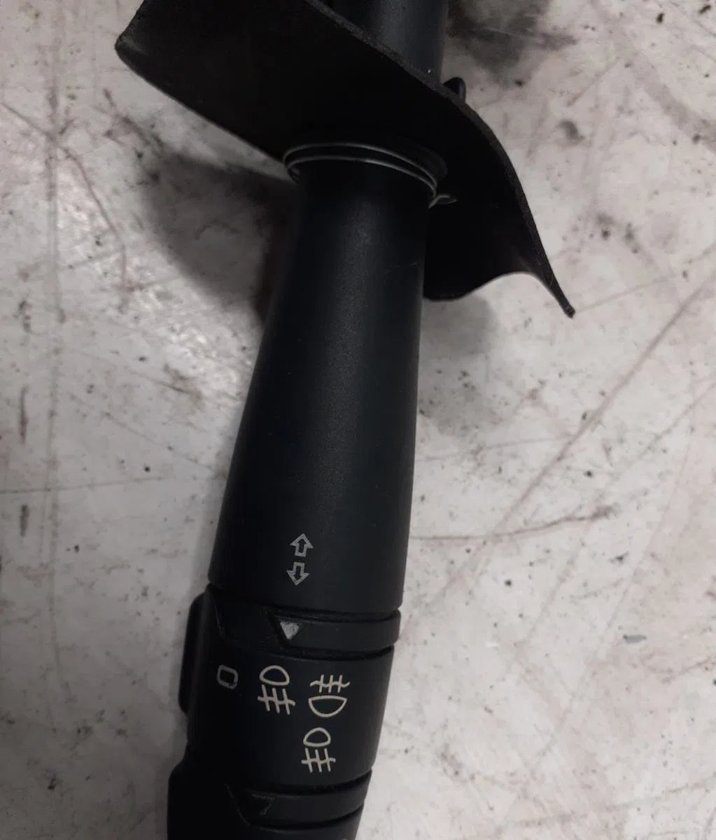 Commande clignotant RENAULT SCENIC 1 PHASE 1 occasion — photo 2