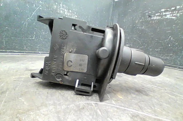 Commande clignotant Renault SCÉNIC II (JM0-1_) 1.9 dci (jm14) (2005-2008) 5 portes occasion — photo 4