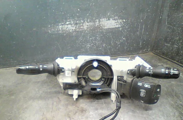 Commande clignotant Renault SCÉNIC III (JZ0-1_) 1.5 dci (2009) 5 portes occasion