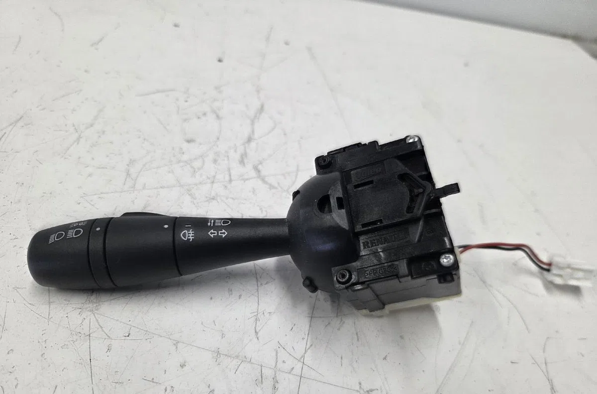 Commande clignotant RENAULT TWINGO 3 PHASE 1 occasion — photo 2