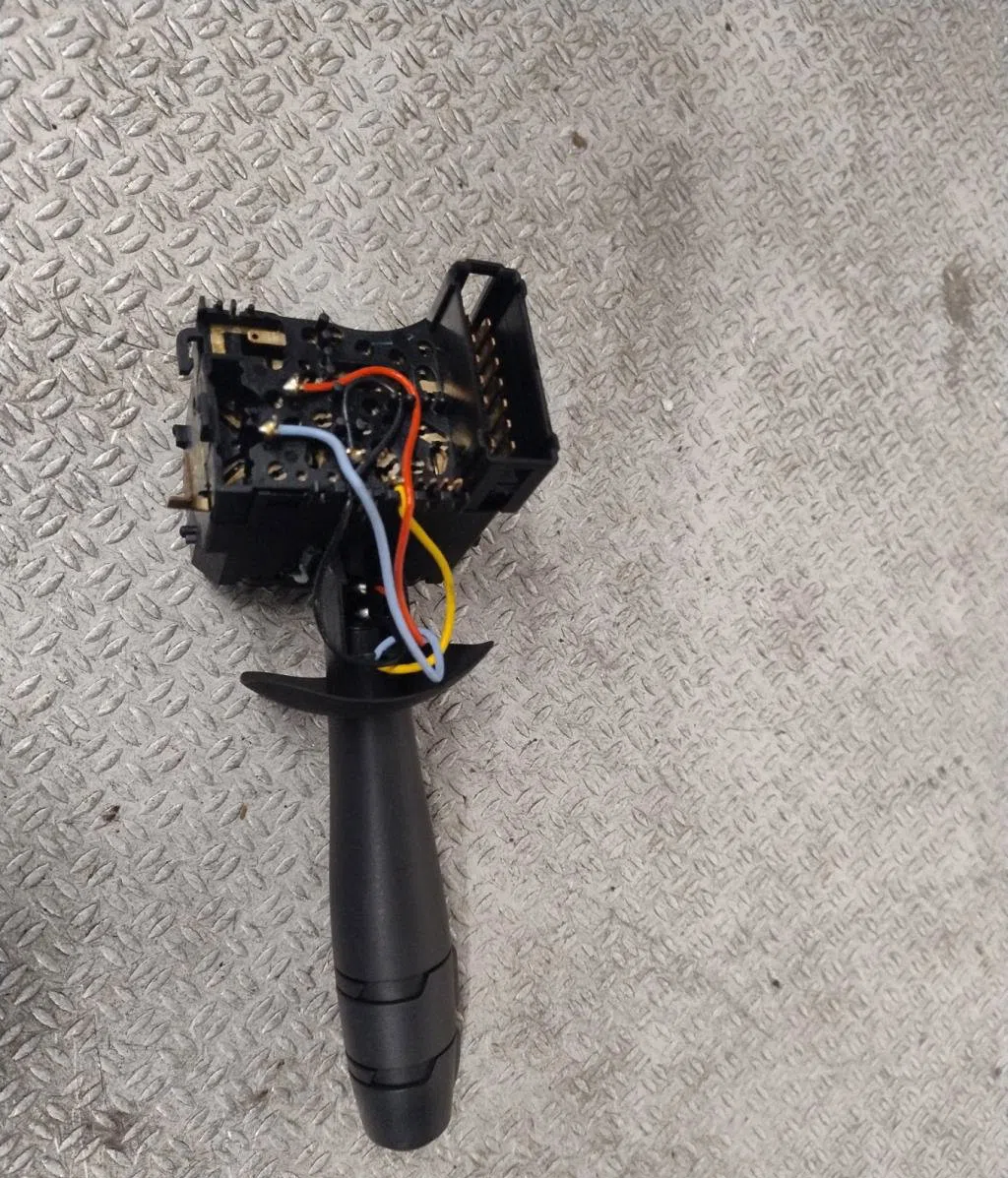 Commande clignotant Renault TWINGO II (CN0_) 1.2 16v (cn0k, cn0v) (2007) 3 portes occasion — photo 2