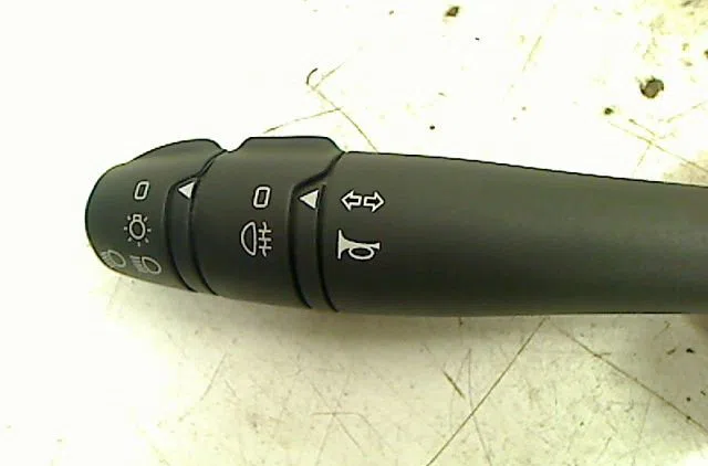 Commande clignotant RENAULT TWINGO II occasion — photo 2