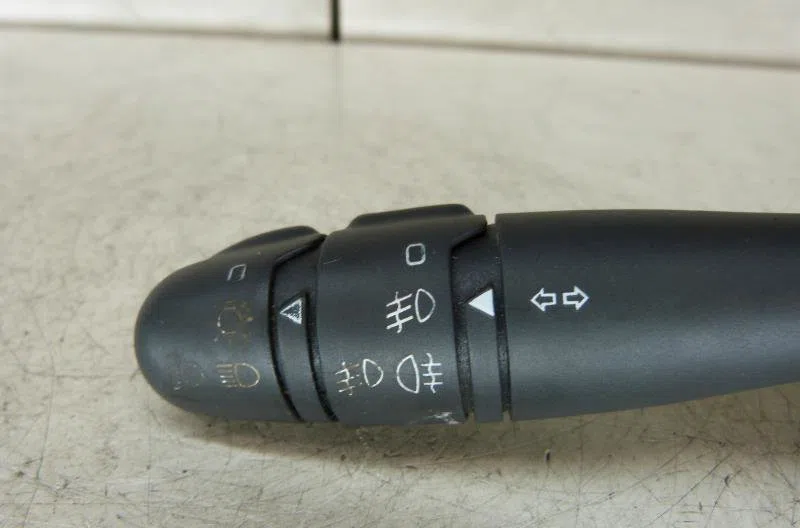 Commande clignotant RENAULT VEL SATIS PHASE 1 occasion — photo 2