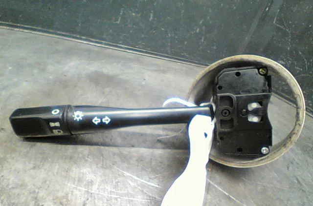 Commande clignotant Rover 200 II 3-5 portes (RF) 214 si (1995-2000) occasion — photo 2