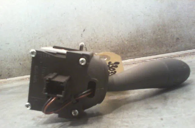 Commande clignotant ROVER 75 Phase 1 06-1999--03-2004 occasion — photo 2