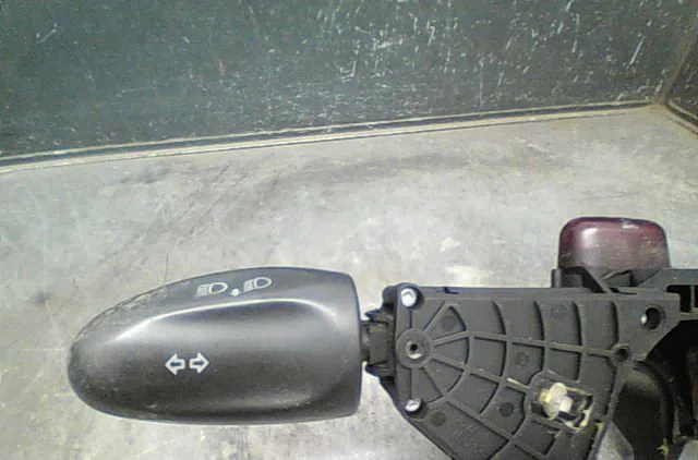 Commande clignotant Seat ALHAMBRA (7V8, 7V9) 1.9 tdi (1996-2010) occasion — photo 2