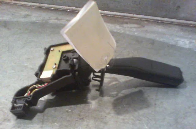 Commande clignotant SEAT ALTEA Phase 1 04-2004--05-2009 occasion — photo 3