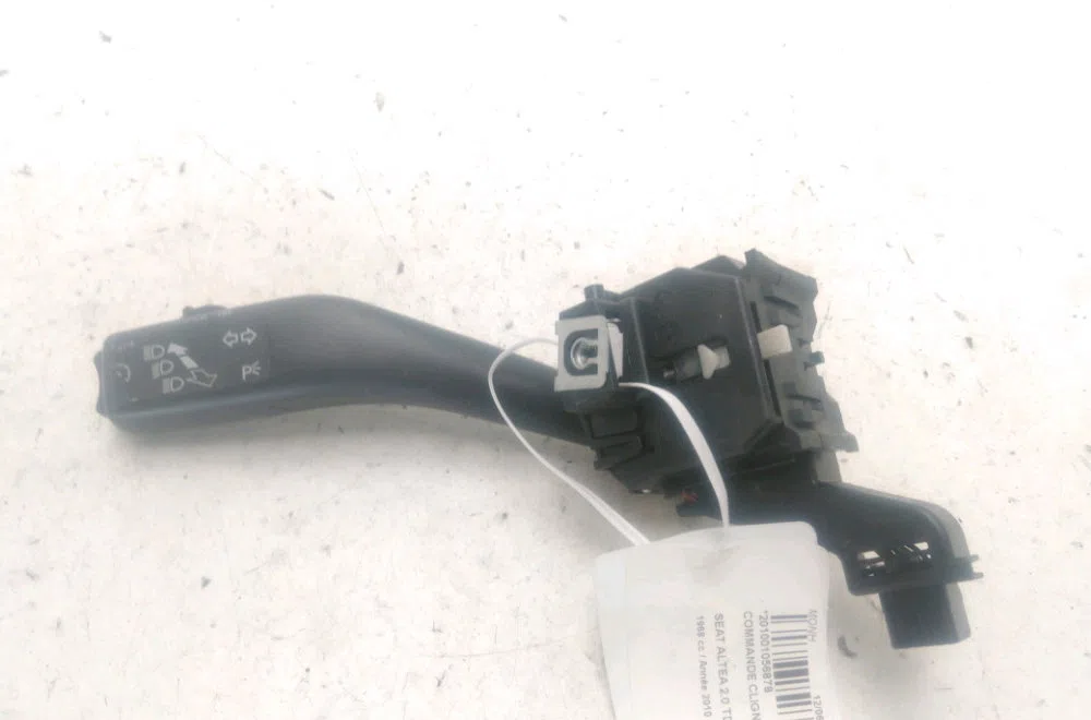 Commande clignotant Seat ALTEA XL (5P5, 5P8) 2.0 tdi 4x4 (2007-2013) occasion — photo 3