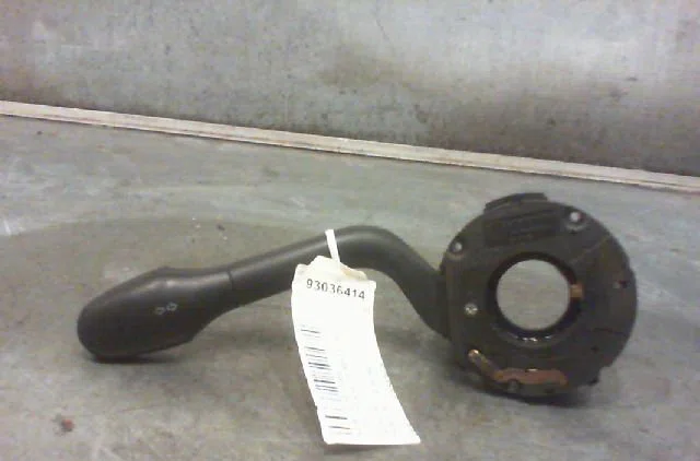 Commande clignotant SEAT CORDOBA occasion — photo 3