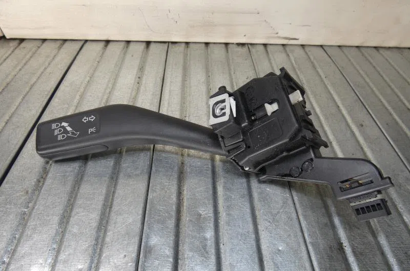 Commande clignotant SEAT LEON 2 PHASE 1 occasion — photo 3