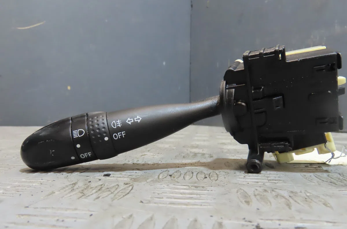 Commande clignotant SUZUKI ALTO occasion — photo 4