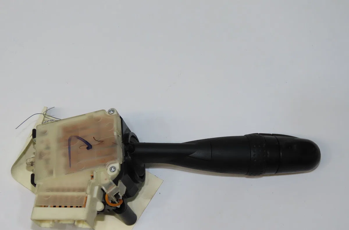 Commande clignotant Suzuki ALTO VII (GF) 1.0 (amf310) (2009) occasion — photo 2
