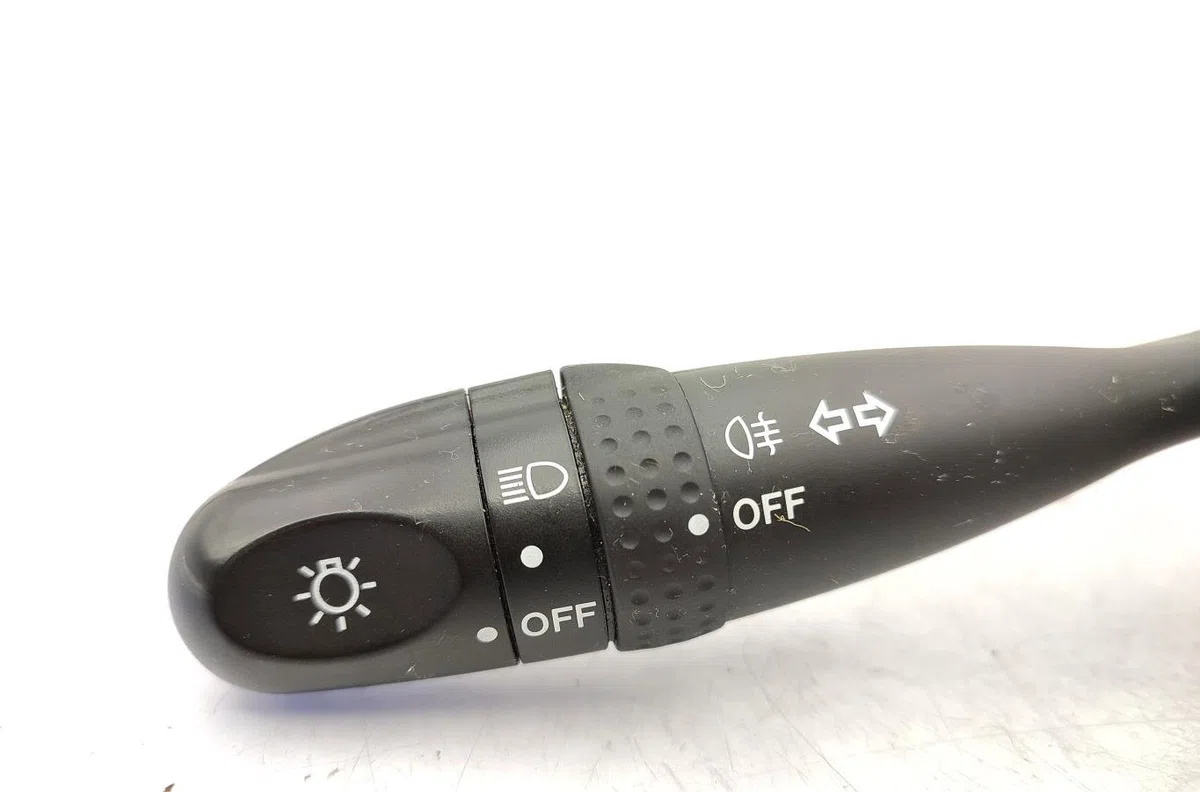 Commande clignotant SUZUKI SX4 1 occasion — photo 2