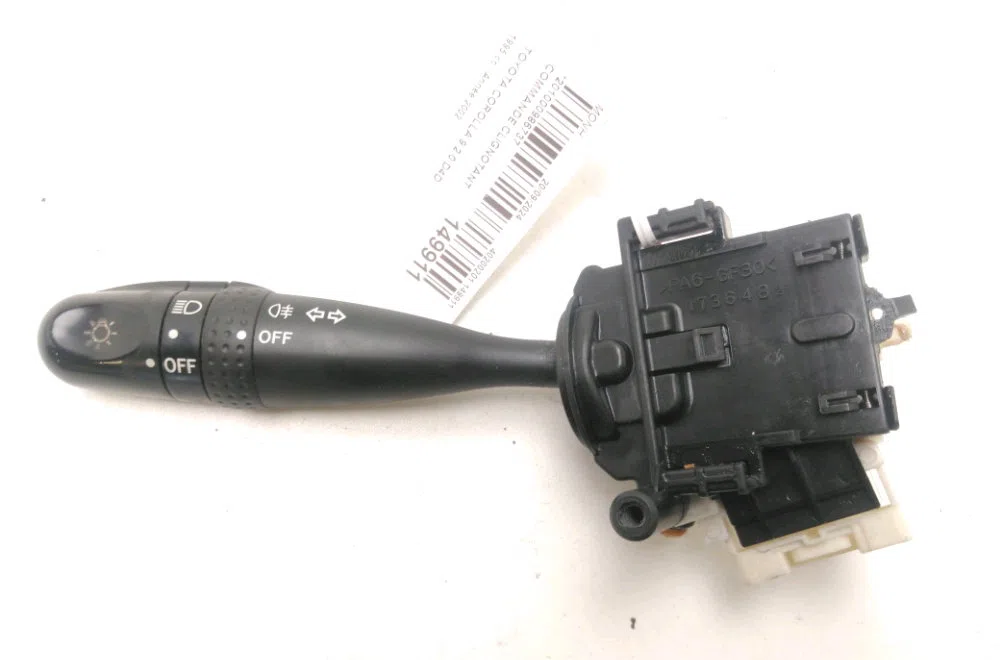 Commande clignotant Toyota COROLLA (_E12_) 2.0 d-4d (cde120r_, cde120l_) (2002-2006) occasion — photo 3