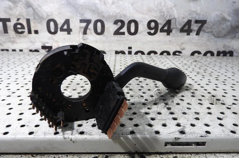 Commande clignotant VOLKSWAGEN CADDY 2 occasion — photo 3